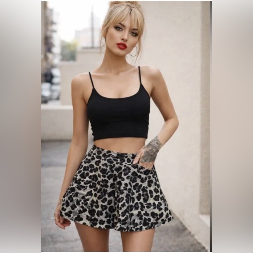 🐆ZARA Leopard Skort 🐆SZ XS EUC